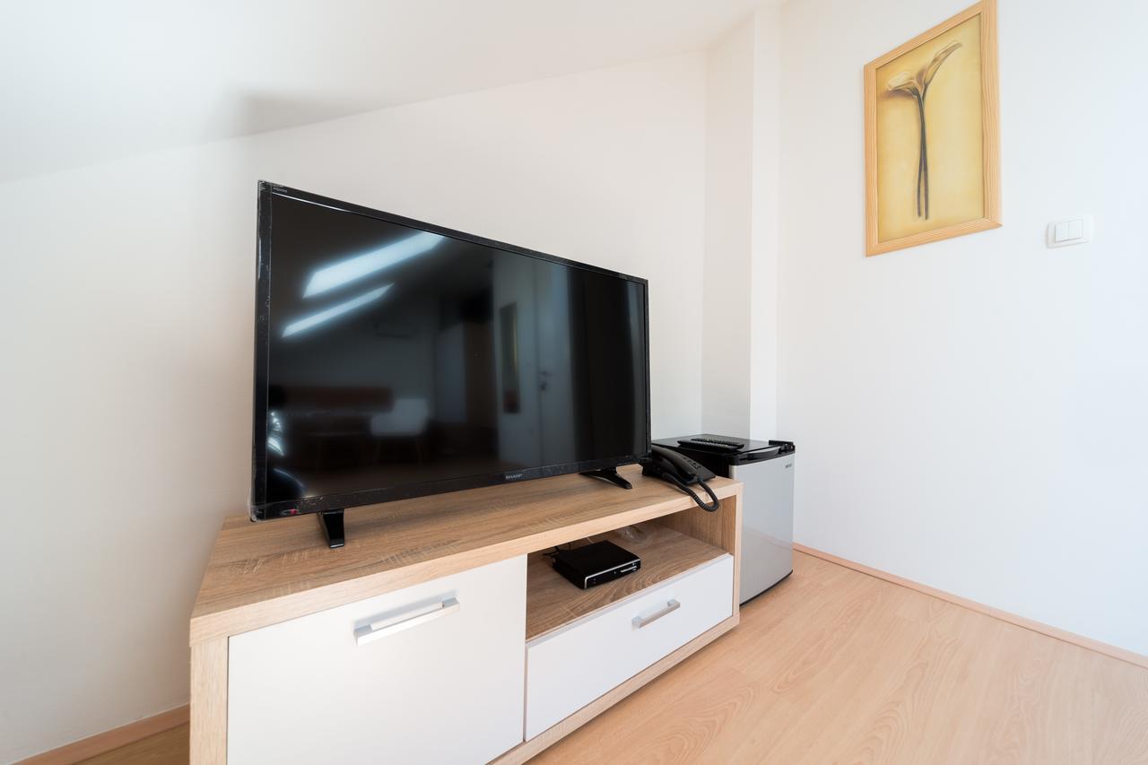 Villa Gradski Vrt Osijek Buitenkant foto