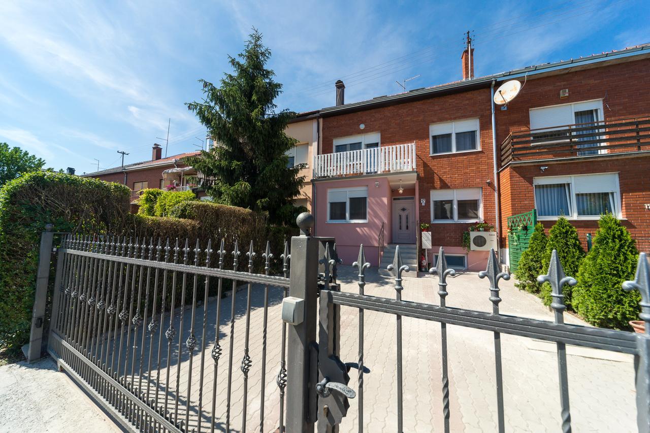 Villa Gradski Vrt Osijek Buitenkant foto