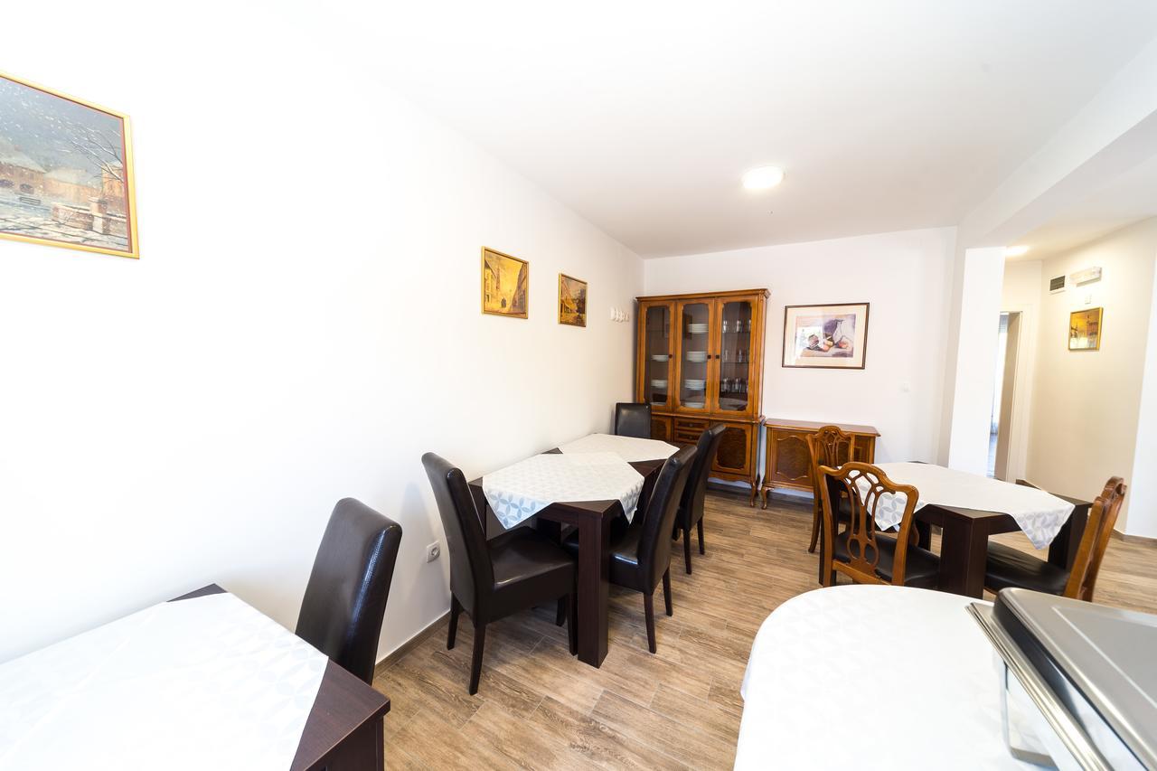 Villa Gradski Vrt Osijek Buitenkant foto